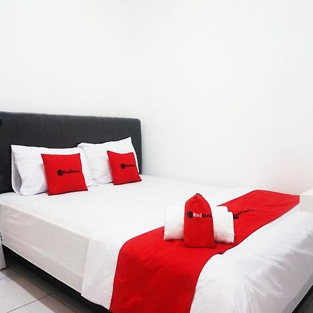 Reddoorz @ Jalan Tanjung Blitar Otel Dış mekan fotoğraf