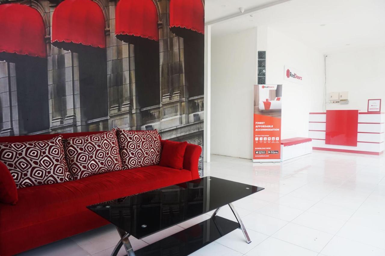 Reddoorz @ Jalan Tanjung Blitar Otel Dış mekan fotoğraf