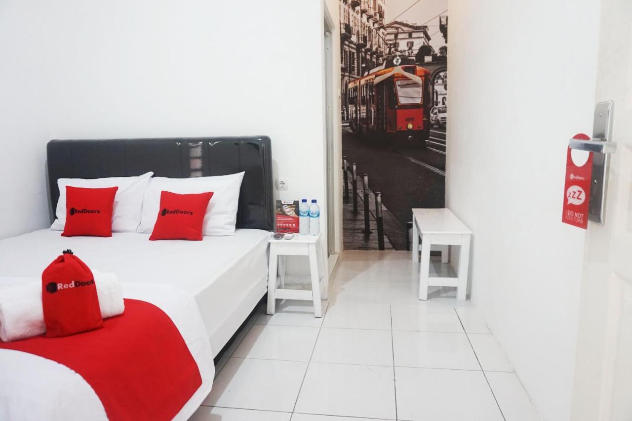Reddoorz @ Jalan Tanjung Blitar Otel Dış mekan fotoğraf