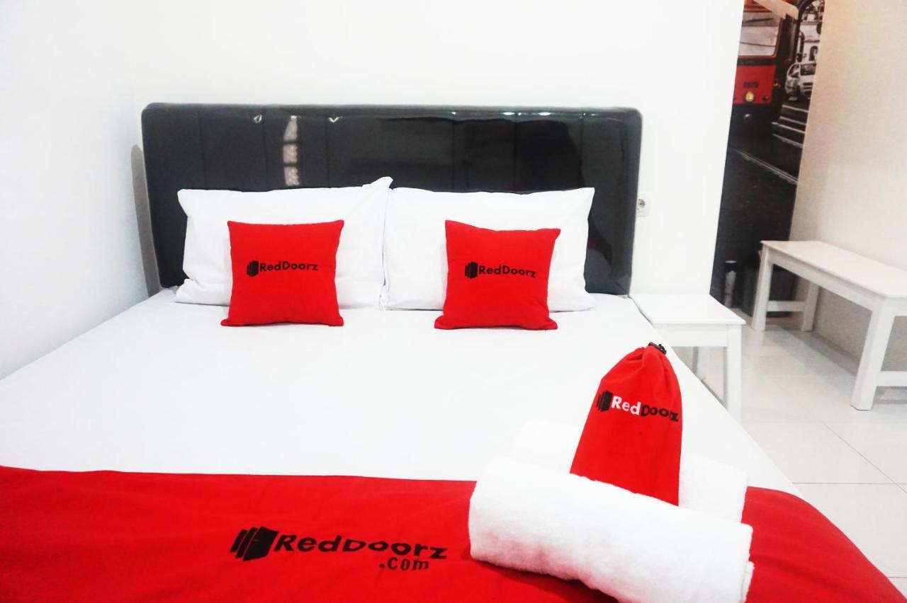 Reddoorz @ Jalan Tanjung Blitar Otel Dış mekan fotoğraf