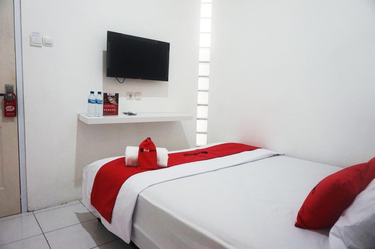 Reddoorz @ Jalan Tanjung Blitar Otel Dış mekan fotoğraf