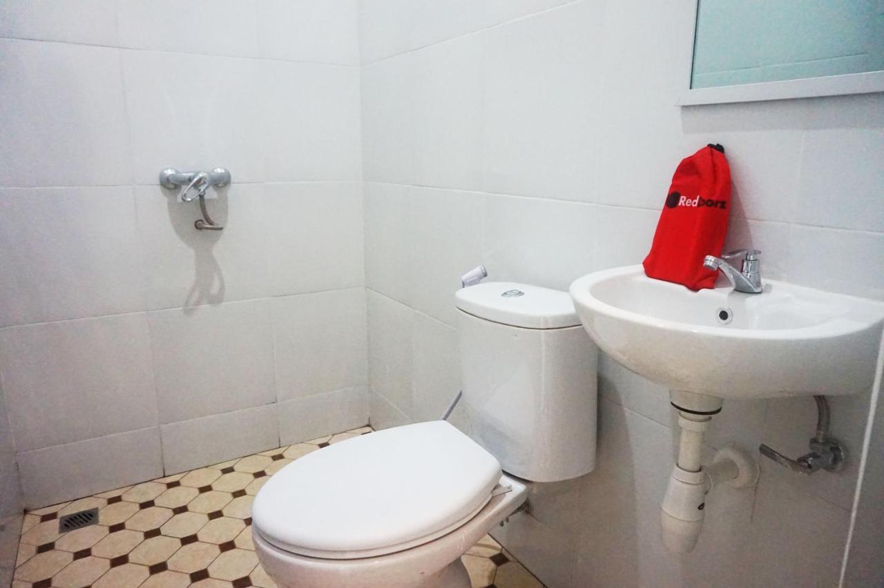 Reddoorz @ Jalan Tanjung Blitar Otel Dış mekan fotoğraf